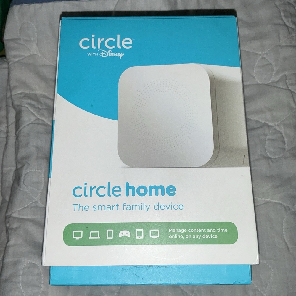 Circle go Home Disney The Smart Family Device WiFi IOS & Android - new open box